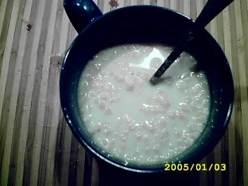 Dessert: Amaretto-Knusperwölkchen - Rezept