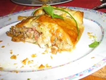 Rezept: Hähnchenbrustfiletstreifen mit Pfifferlingen im Blätterteigmantel Bild Nr. 11 Hähnchenbrustfiletstreifen mit Pfifferlingen im Blätterteigmantel - Rezept - Bild Nr. 11