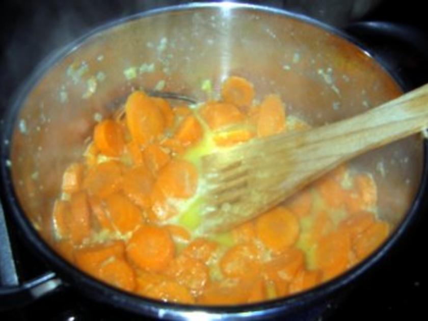 Möhren-Vanille-Suppe mit Ingwer - Rezept - kochbar.de