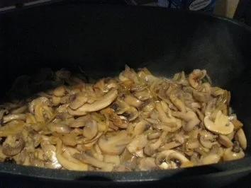 Rezept: Zwiebel - Rahm - Lendchen Bild Nr. 5 Zwiebel - Rahm - Lendchen - Rezept - Bild Nr. 5