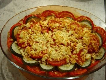 Rezept: Mediteraner Hack-Auflauf mit Schafskäse/Feta... Mediteraner Hack-Auflauf mit Schafskäse/Feta... - Rezept