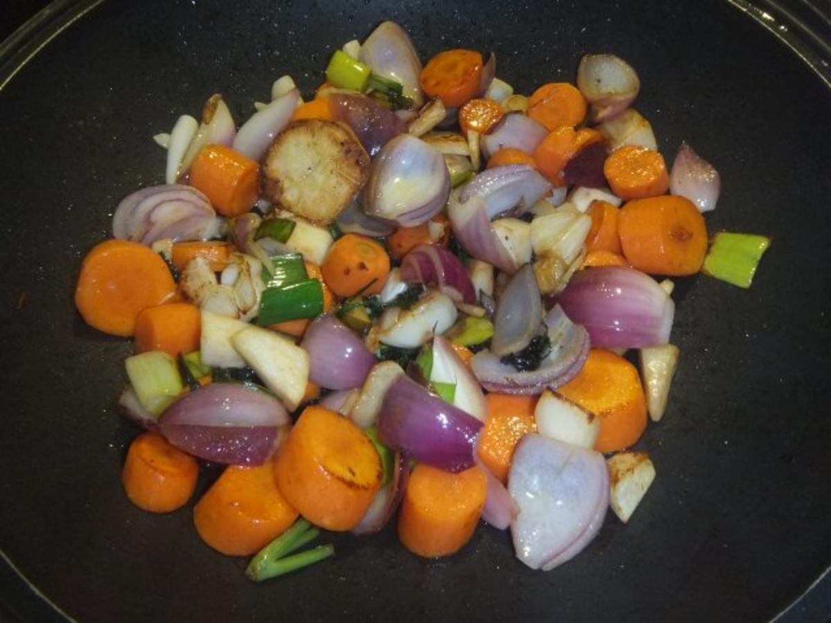 Sauce zu Gänsebraten - Rezept mit Bild - kochbar.de
