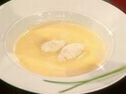 Steckrübensuppe mit Zanderklößchen (Margarethe Schreinemakers) - Rezept