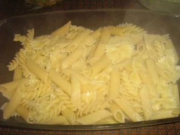 Rezept: Wurst-Nudel-Auflauf Bild Nr. 4 Wurst-Nudel-Auflauf - Rezept - Bild Nr. 4