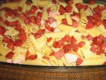 Rezept: Wurst-Nudel-Auflauf Bild Nr. 5 Wurst-Nudel-Auflauf - Rezept - Bild Nr. 5