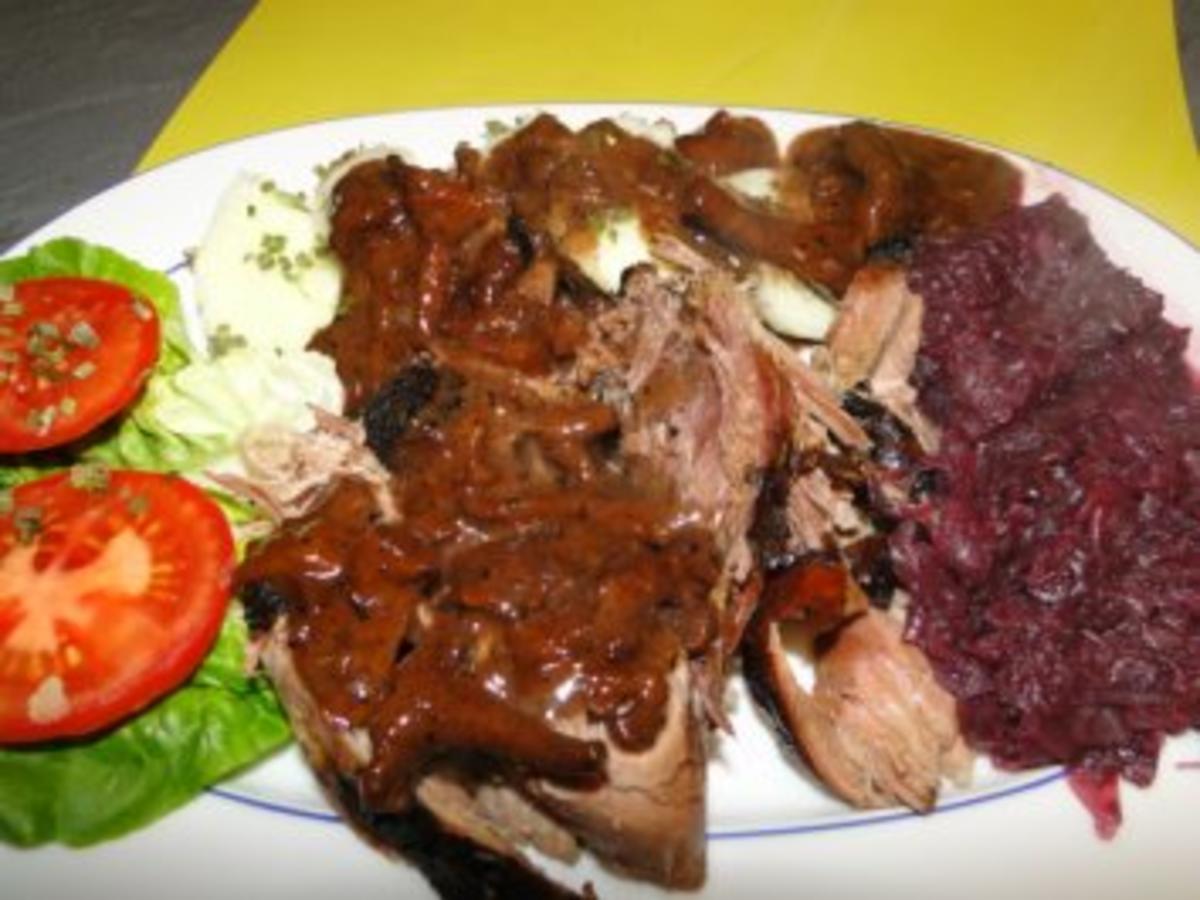 Wildschweinkeule mit Rotweinsauce, - einfach - 398 kcal/100g