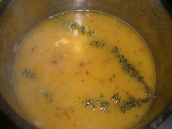 Kastaniensuppe mit Thymian - Rezept - Bild Nr. 2