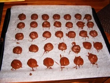 Rezept: Pistazientaler mit Datteln Pistazientaler mit Datteln - Rezept