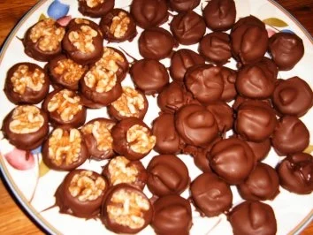 Rezept: Pistazientaler mit Datteln Bild Nr. 2 Pistazientaler mit Datteln - Rezept - Bild Nr. 2