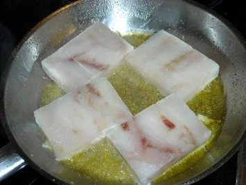 Seelachsfilet in Dill-Wein-Sauce - Rezept - Bild Nr. 3