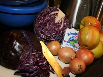 Rezept: Apfelrotkohl Bild Nr. 2 Apfelrotkohl - Rezept - Bild Nr. 2