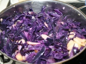 Rezept: Apfelrotkohl Bild Nr. 6 Apfelrotkohl - Rezept - Bild Nr. 6