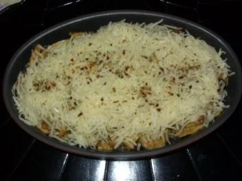 Maultaschen-Putenstreifen mit Kürbiskernen und Käse überbacken - Rezept - Bild Nr. 5