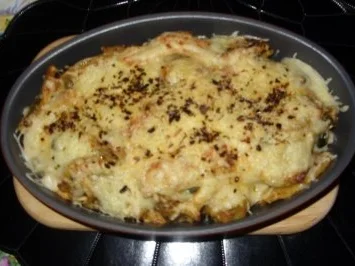 Maultaschen-Putenstreifen mit Kürbiskernen und Käse überbacken - Rezept - Bild Nr. 6