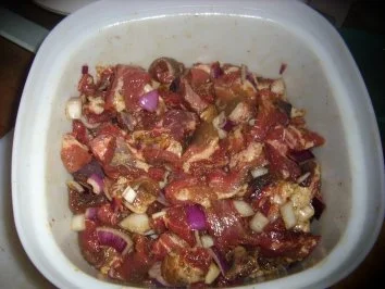 Rezept: Wildrezept: Bruzzelfleisch vom Wildschwein Wildrezept: Bruzzelfleisch vom Wildschwein - Rezept