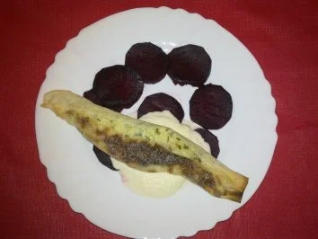 Rote-Bete-Carpaccio, Zigarre vom Ziegenkäse, Meeretticheis - Rezept