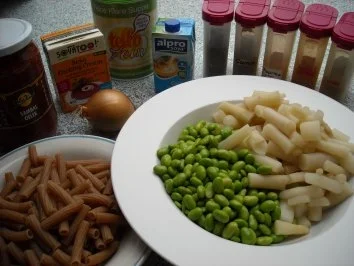 Rezept: Schwarzwurzel-Sojabohnen-Gemüse Bild Nr. 2 Schwarzwurzel-Sojabohnen-Gemüse - Rezept - Bild Nr. 2