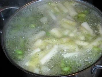 Rezept: Schwarzwurzel-Sojabohnen-Gemüse Bild Nr. 3 Schwarzwurzel-Sojabohnen-Gemüse - Rezept - Bild Nr. 3