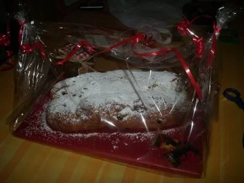 Quark-Vanille-Stollen...als Weihnachtsgeschenk für Omi+Opi ((::: - Rezept - Bild Nr. 2