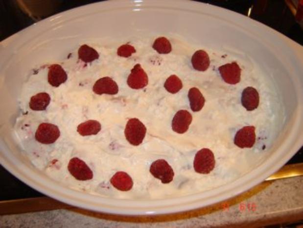 Himbeer-Baiser Sahne - Rezept mit Bild - kochbar.de