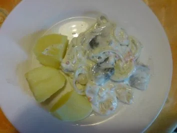 Heringsfilets mit Kaviarsoße - Rezept