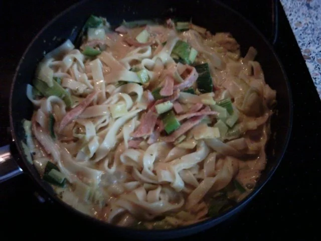 Bandnudeln an Lauchsahne - Rezept - Bild Nr. 3