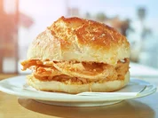 Bifana im Brot / Bifana no pão - Rezept - Bild Nr. 2