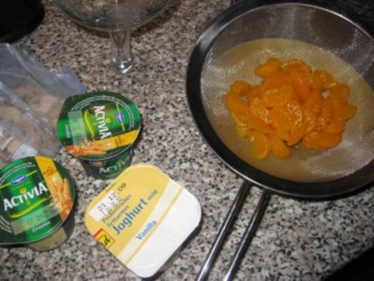 Mandarinen-Joghurt-Kokos/Zimt-Makronen-Schichtspeise.... Bilder sind dabei - Rezept - Bild Nr. 3