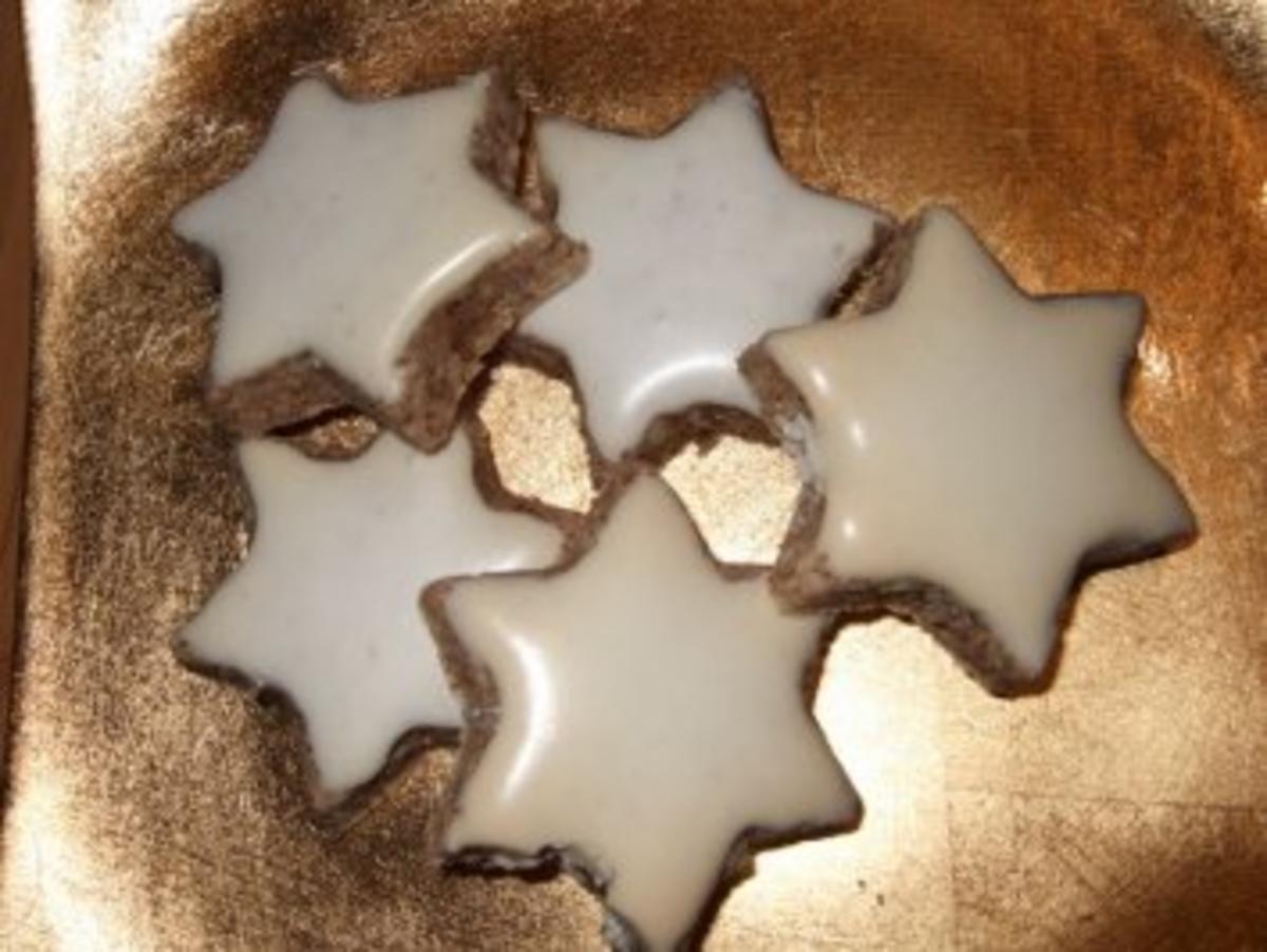 Zimtsterne Bunt und lecker machen sie uns zur Weihnachtszeit das Leben ...