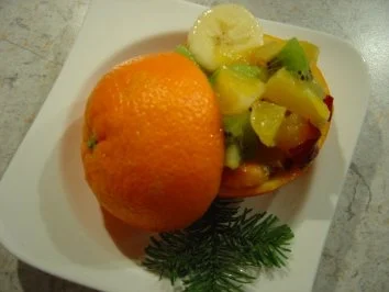 Obstsalat mit verschiedenen Serviermöglichkeiten.. - Rezept - Bild Nr. 4