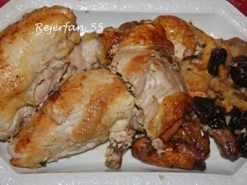 Kapaun mit Apfel-Pflaumen-Füllung - Rezept - Bild Nr. 2