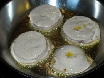 Rezept: Apfelküchle mit Schokosahne Bild Nr. 6 Apfelküchle mit Schokosahne - Rezept - Bild Nr. 6