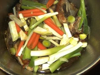 Rezept: Geflügel/ Wild: Coq au vin Bild Nr. 4 Geflügel/ Wild: Coq au vin - Rezept - Bild Nr. 4