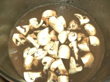 Rezept: Geflügel/ Wild: Coq au vin Bild Nr. 6 Geflügel/ Wild: Coq au vin - Rezept - Bild Nr. 6