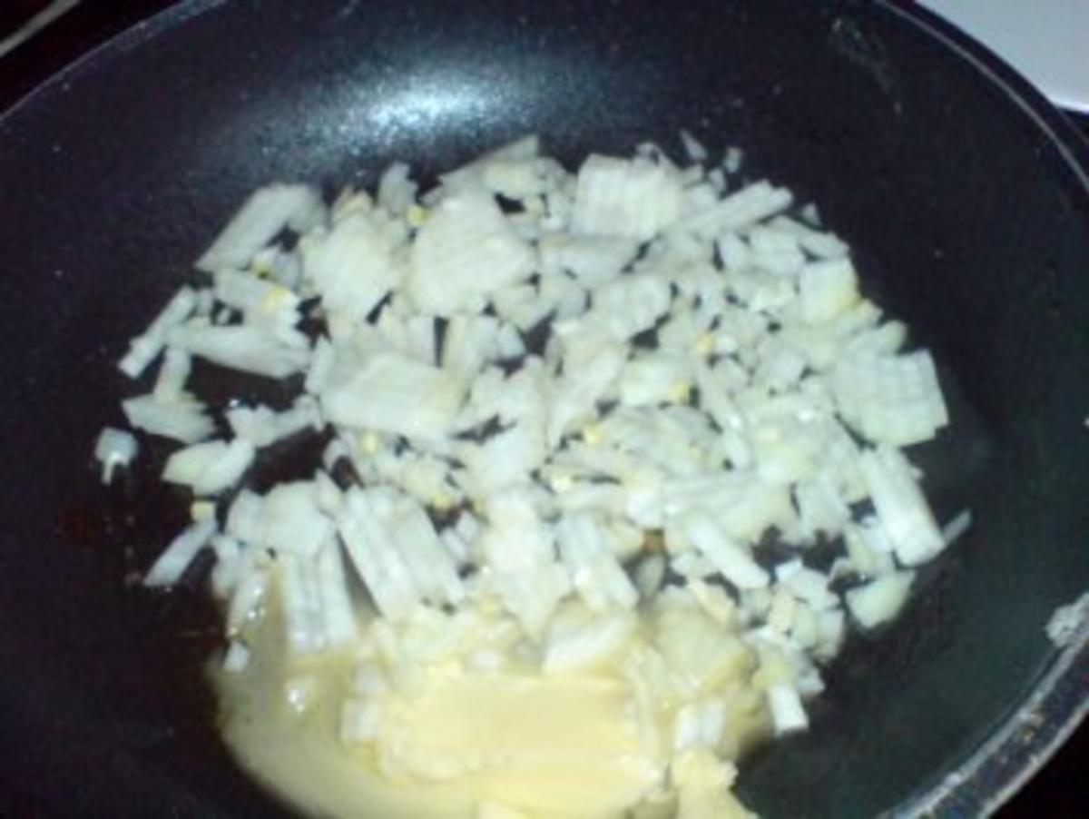 Blätterteigschnecken mit Lauch-Käse-Füllung - Rezept - Bild Nr. 8