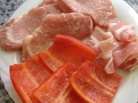 Montadito mit Lende,Bacon und rotem Paprika - Rezept - Bild Nr. 2