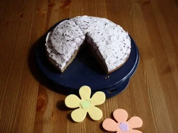 Nussboden mit Preiselberfüllung - Rezept