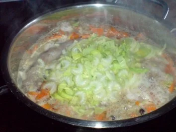 Geflügel-Gemüse-Brühe mit den Innereien der Pute - Rezept - Bild Nr. 10