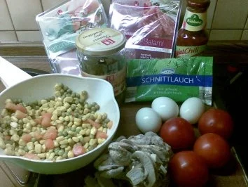 Rezept: Nudelsalat Marke "Was ist alles zu Hause" Bild Nr. 2 Nudelsalat Marke "Was ist alles zu Hause" - Rezept - Bild Nr. 2