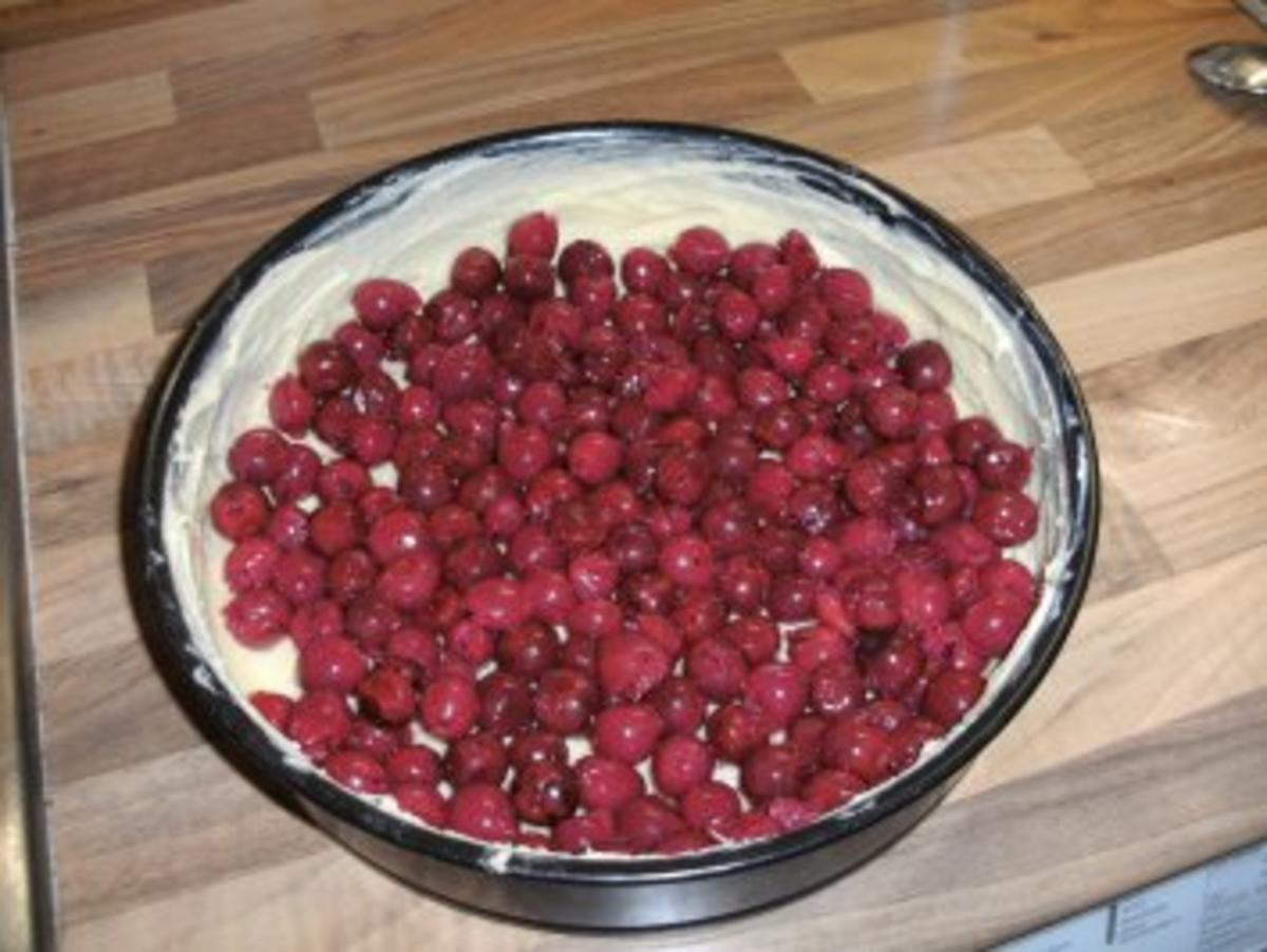 Kirschkuchen mit Eierschecke - Rezept mit Bild - kochbar.de