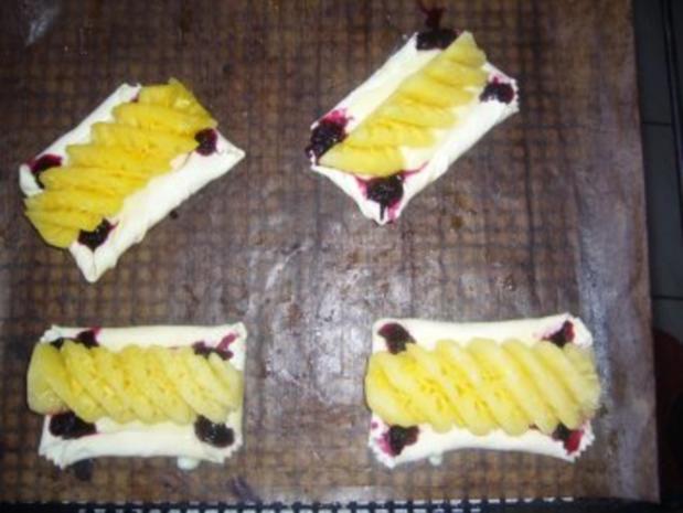 Gebäck: Ananas im Blätterteig-Pudding-Bett - Rezept - kochbar.de