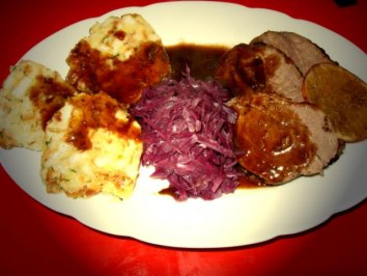 Bilder für Rehkeule dazu Tassenknödel u. Rotkohl = in meinem KB Rezept