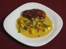 Huhn in Salzkruste mit indischer Curry-Gemüse-Soße - Rezept