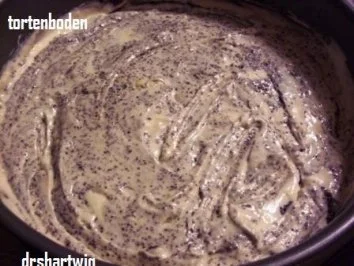 Rezept: Kuchen~Torte~Mohntorte mit Apfelhaube Bild Nr. 3 Kuchen~Torte~Mohntorte mit Apfelhaube - Rezept - Bild Nr. 3