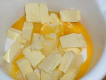 Mohnkuchen mit Stachelbeeren und Streusel - Rezept - Bild Nr. 3