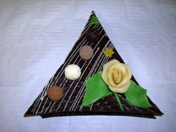 Rezept: Weihnachtliche Pralinendose Weihnachtliche Pralinendose - Rezept