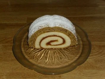 Rezept: Roulade im Nußmantel Roulade im Nußmantel - Rezept