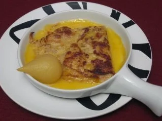 Crepes mit Haselnussfüllung und Birnenmousse - Rezept