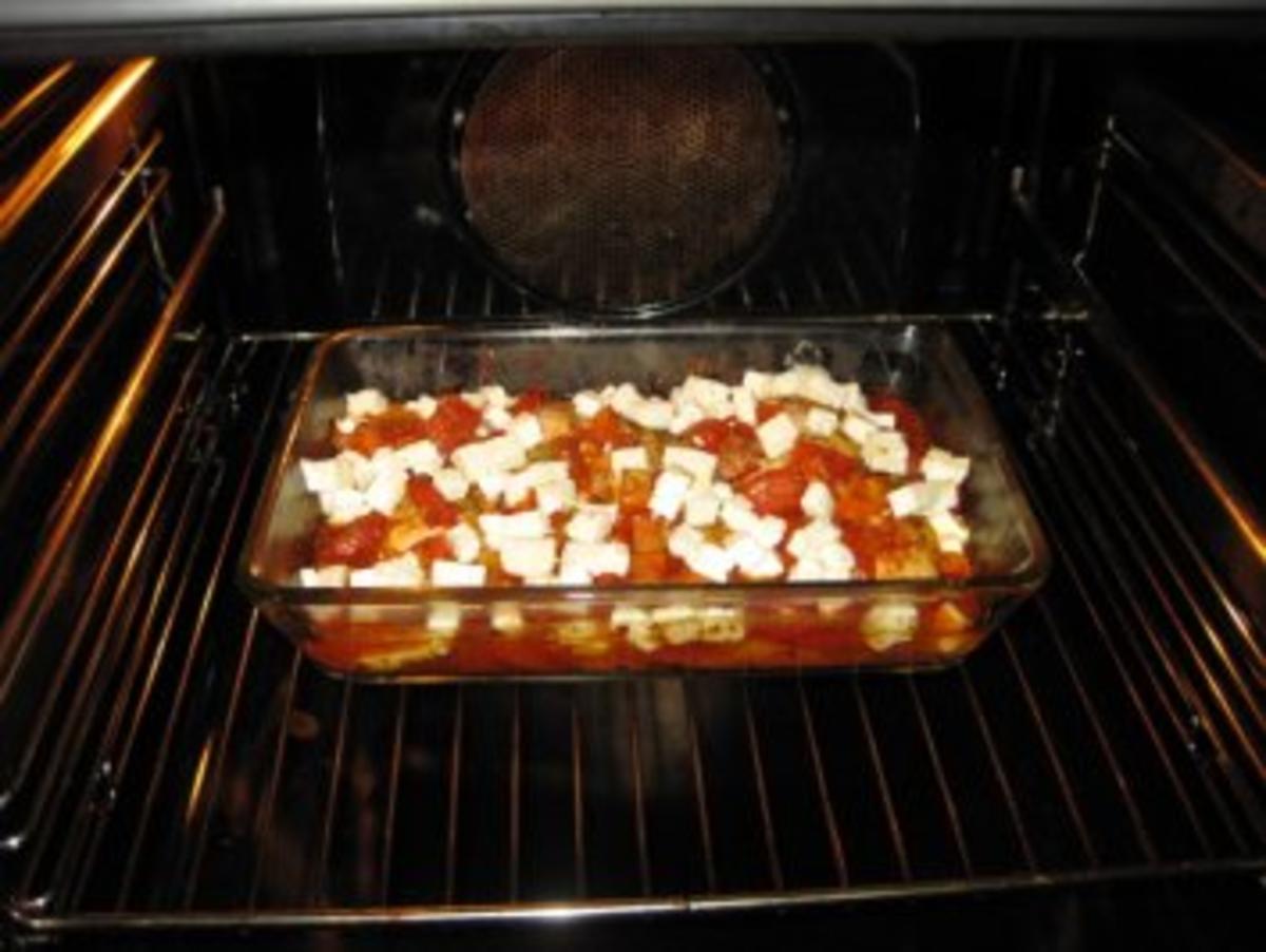 Hühnerbrüstchen versinken im Tomaten-Paprikabett - Rezept - Bild Nr. 6