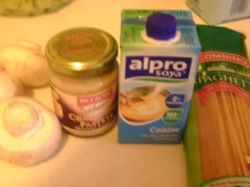 Vegane Champingnon-Rahm-Sauce zu Spaghetti - Rezept - Bild Nr. 2